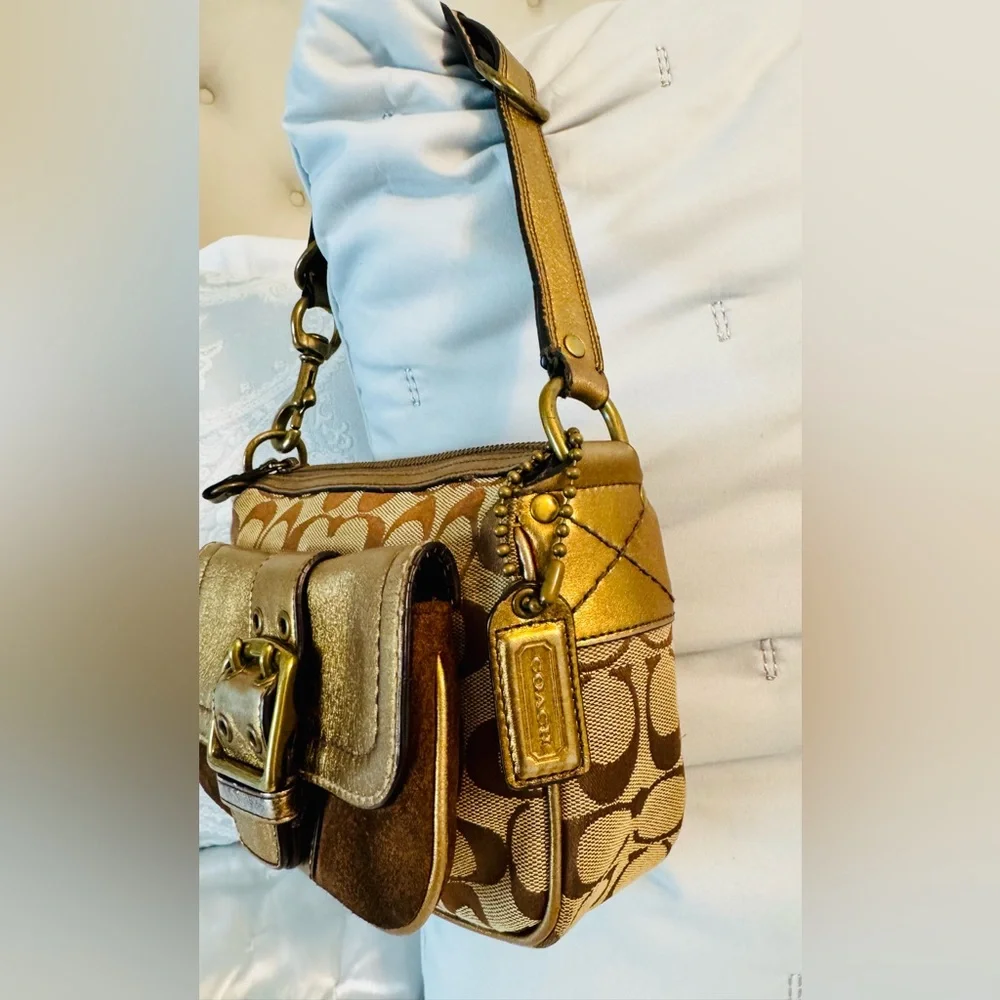 Coach Legacy 2004 Special Edition Bag with Metallic Gold and Brown Signature - Picture 6 of 14